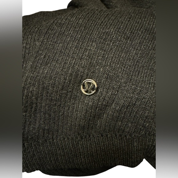 Lululemon Cabin Yogi Wrap Sweater- Size 8/10/12 - Picture 10 of 10
